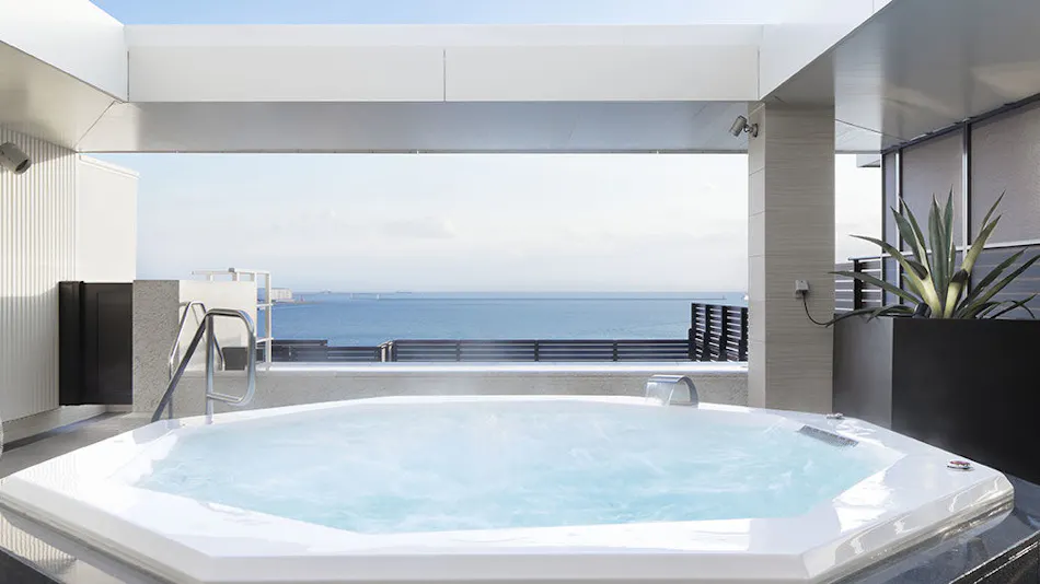 Kobe Minato Onsen Ren