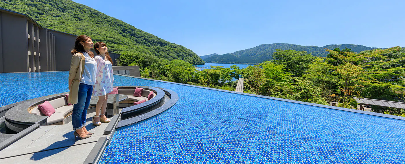 Chậu nước trang trí