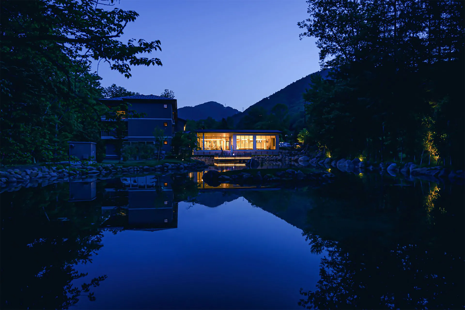 奥定山渓温泉　佳松御苑
