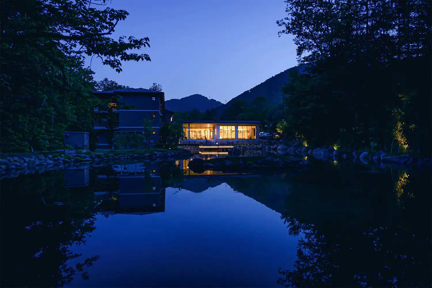 ภายนอกอาคาร