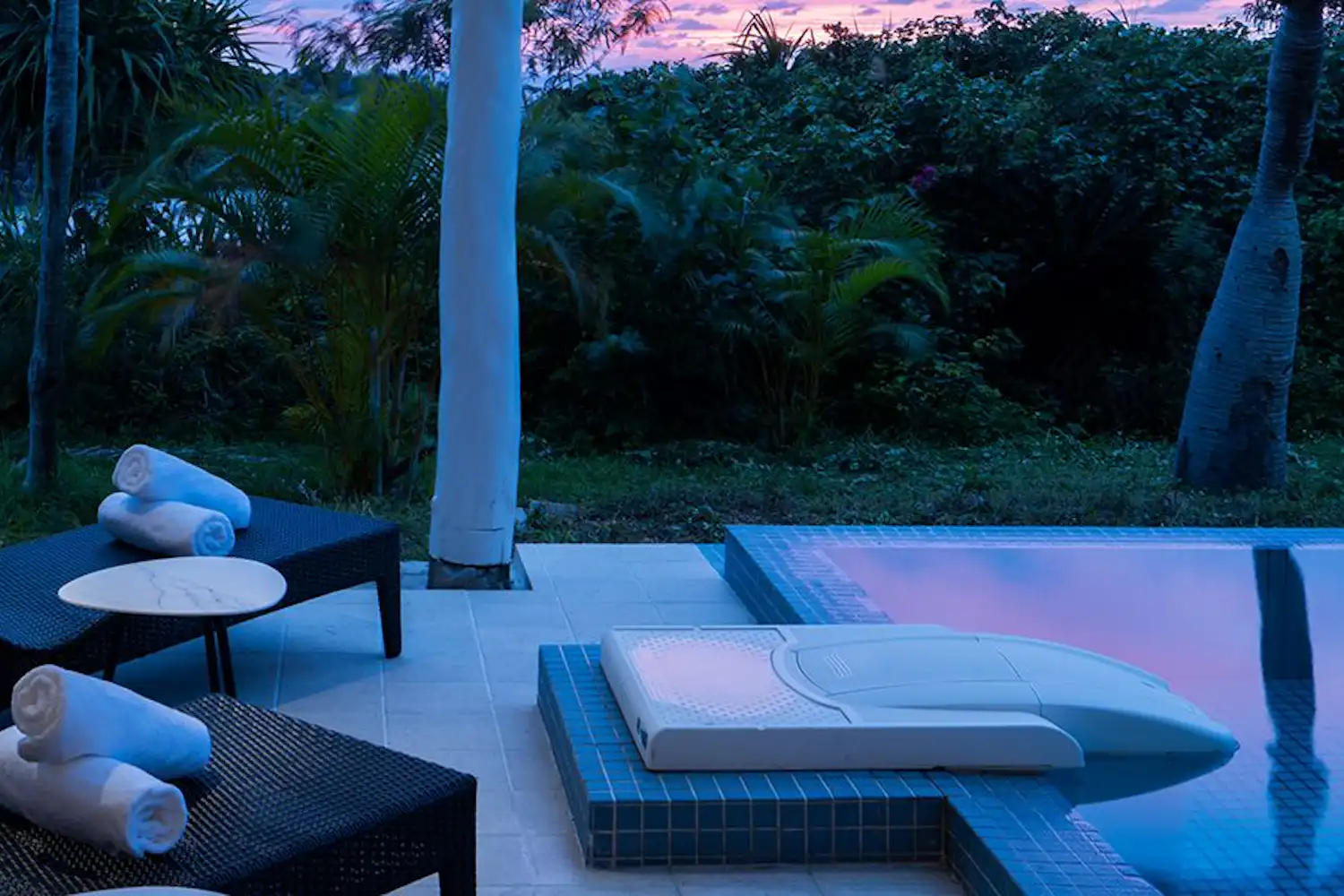 สระว่ายน้ำ