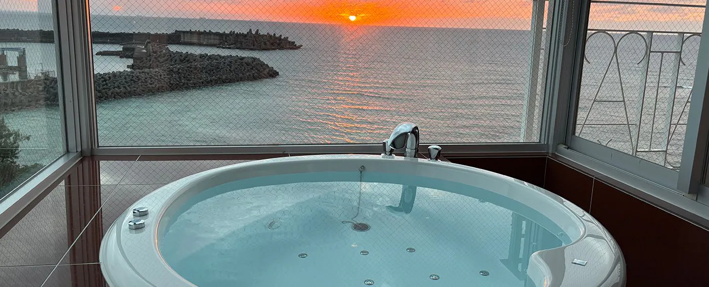 อ่างจากุซซี่ในทุกห้องพัก