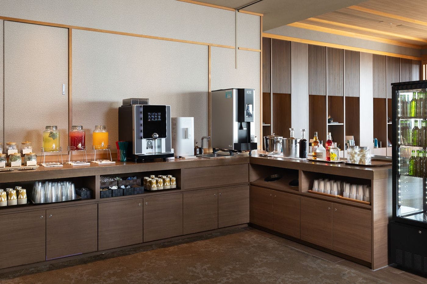 สโลว์เลานจ์