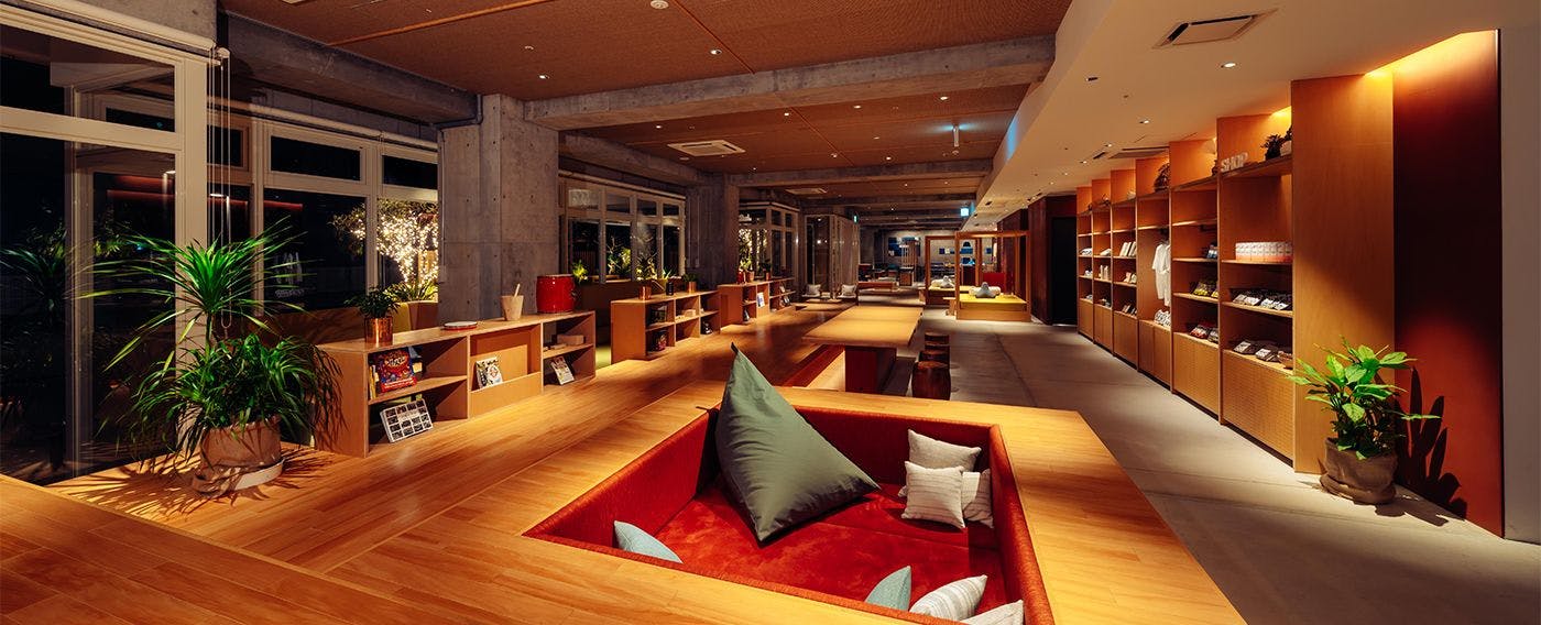 24時間オープン！開放的な「TAMARIBA」