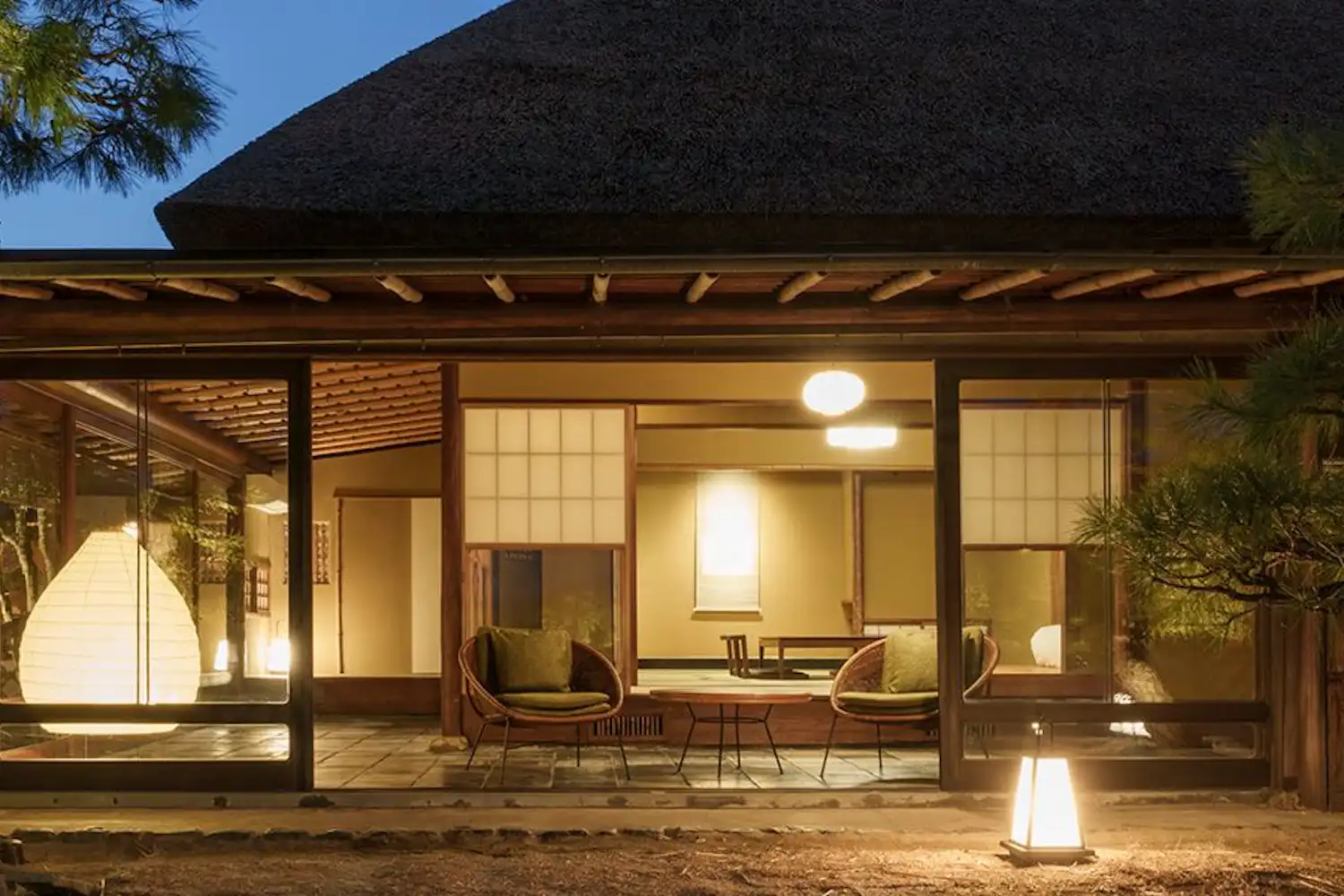 ภายนอกอาคาร