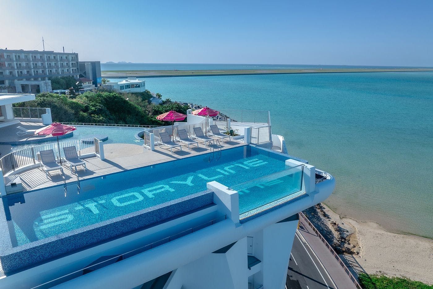 Kolam renang tak berujung