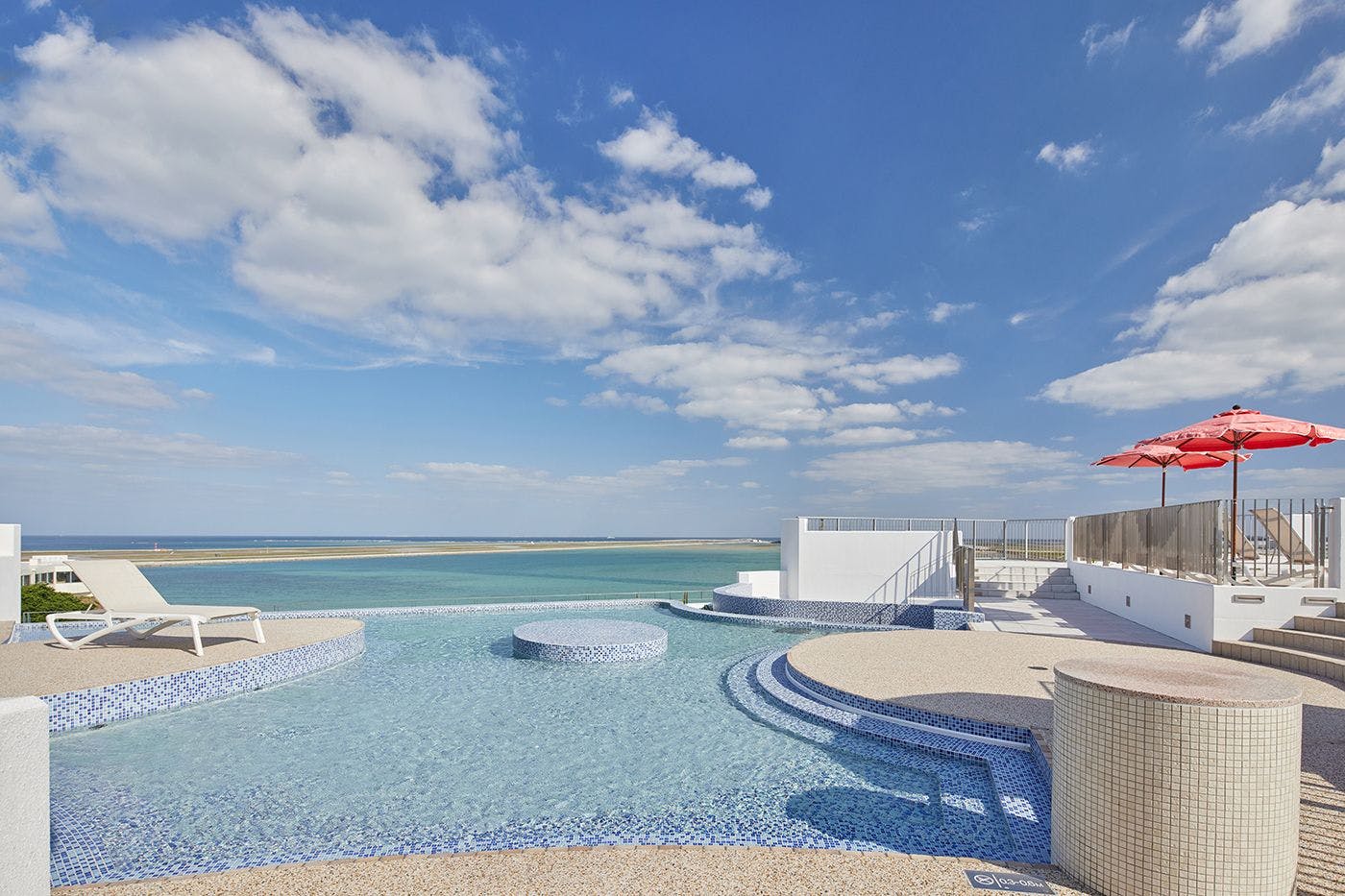 Mata air panas luar ruangan