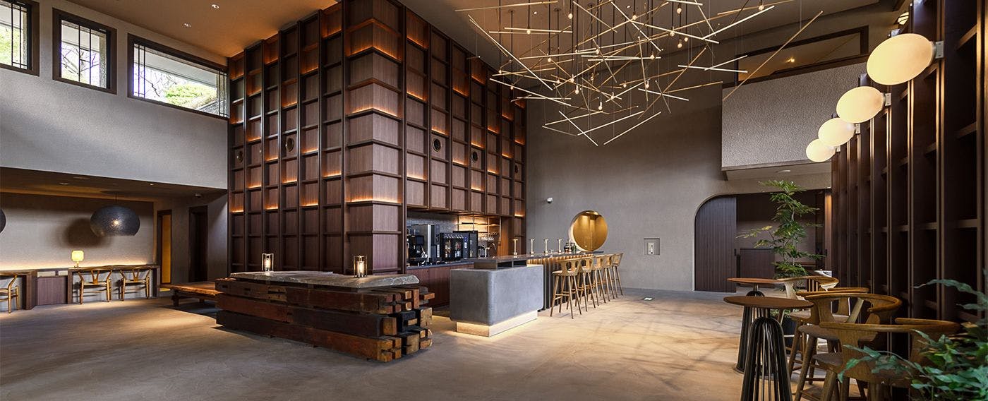 개방감 넘치는 프런트 로비