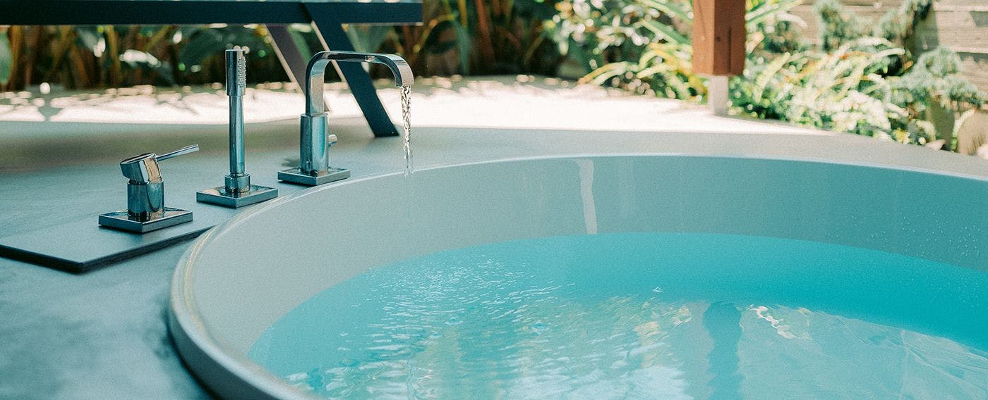 客房露天温泉浴池