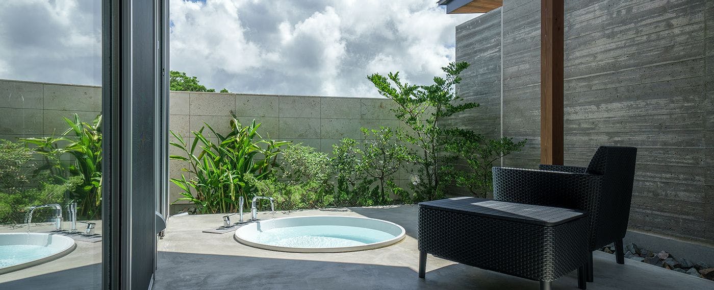 客房露天温泉浴池