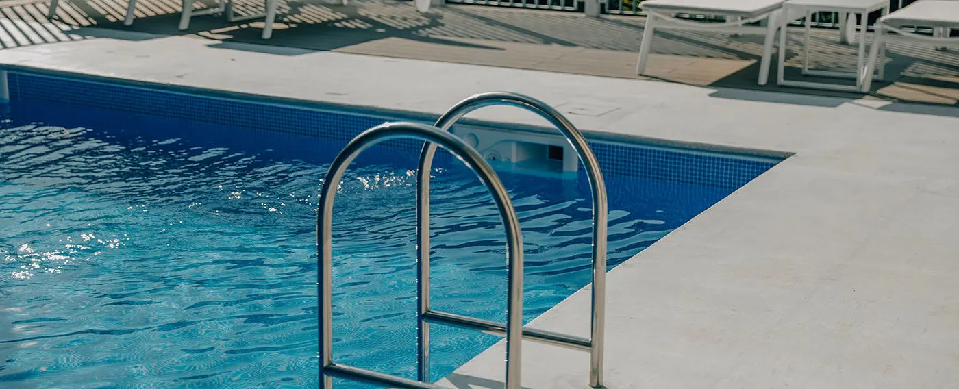 SQUARE POOL