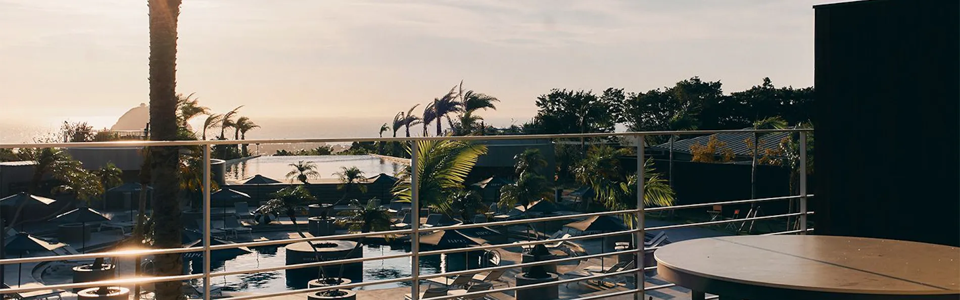 BOTANICAL POOL CLUB
