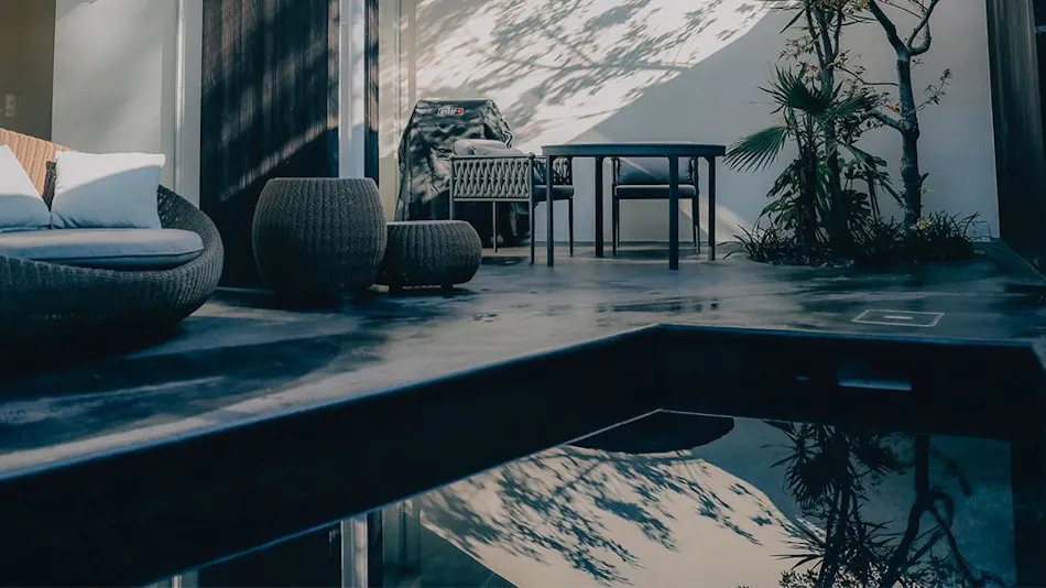 BOTANICAL POOL CLUB