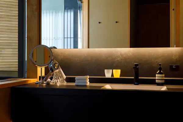 ห้องล้างหน้า