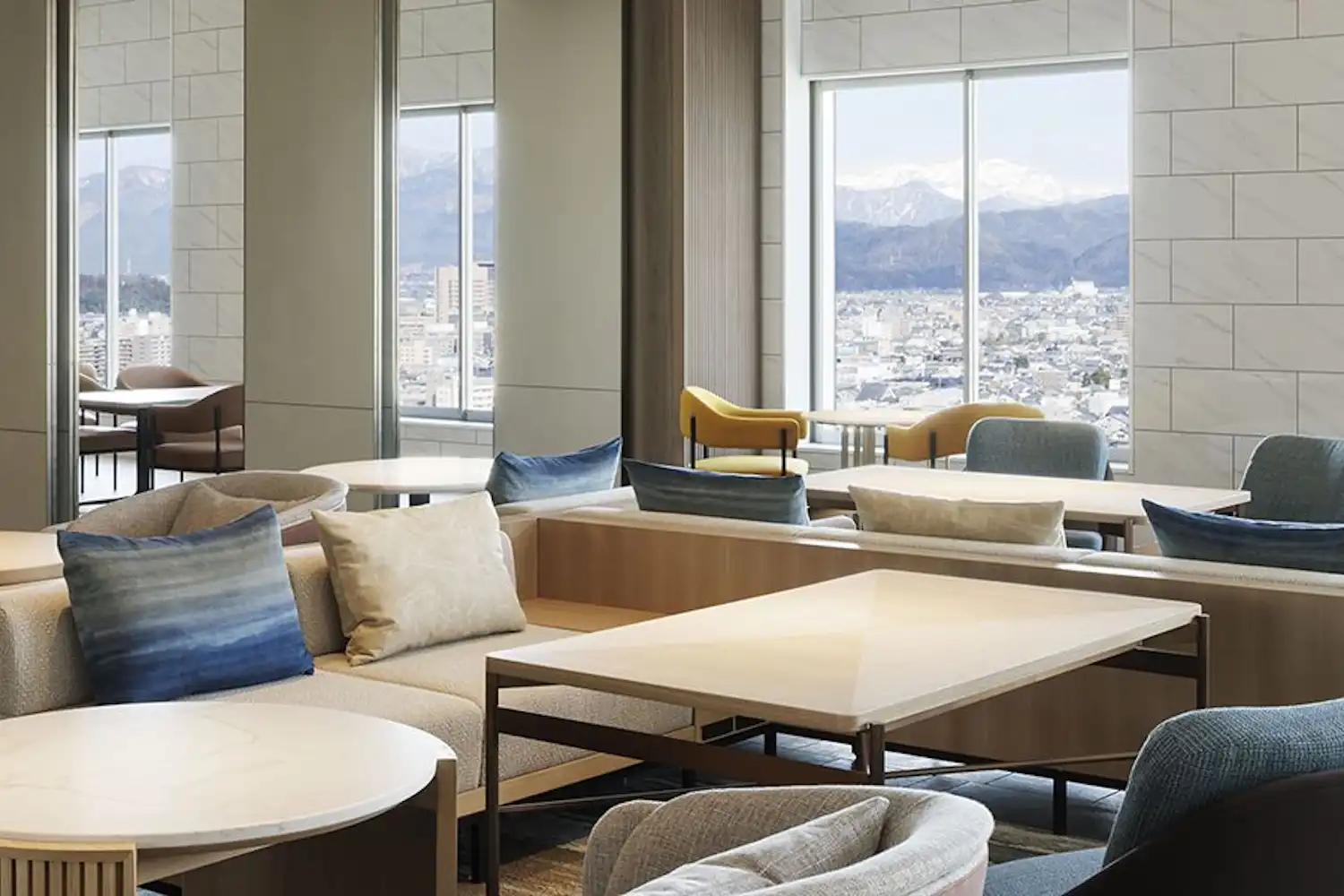 ภายนอกอาคาร