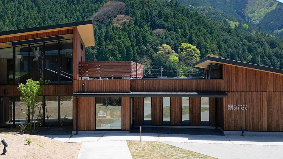 Hotel Shiori in the Forest of 100 Years