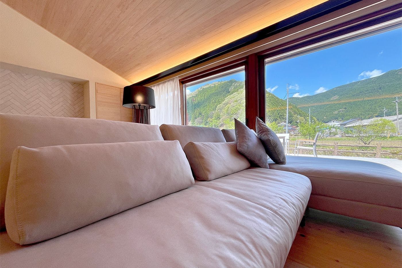 Hotel Shiori in the Forest of 100 Years