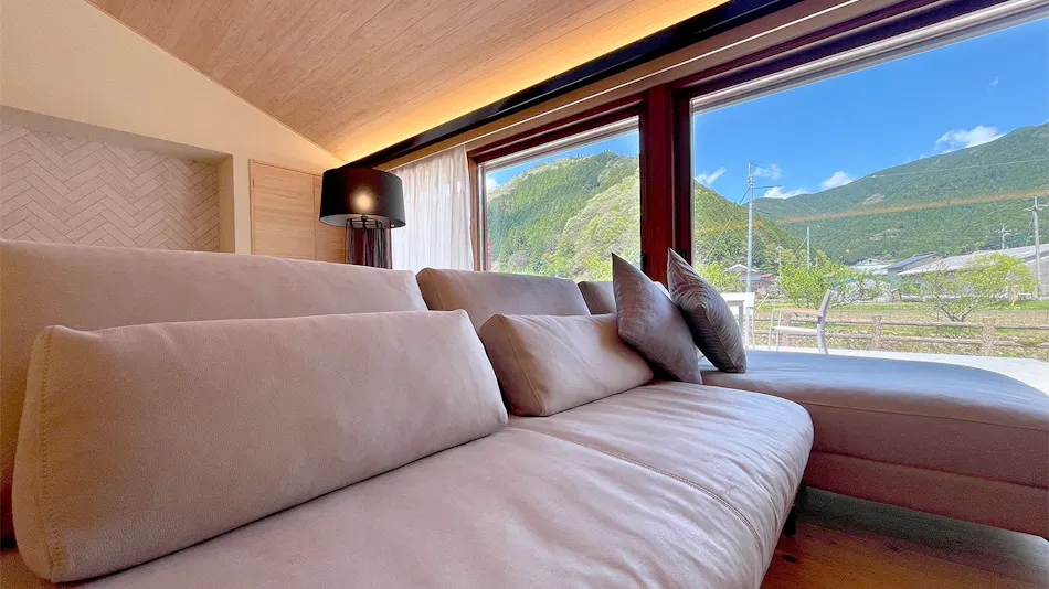 Hotel Shiori in the Forest of 100 Years