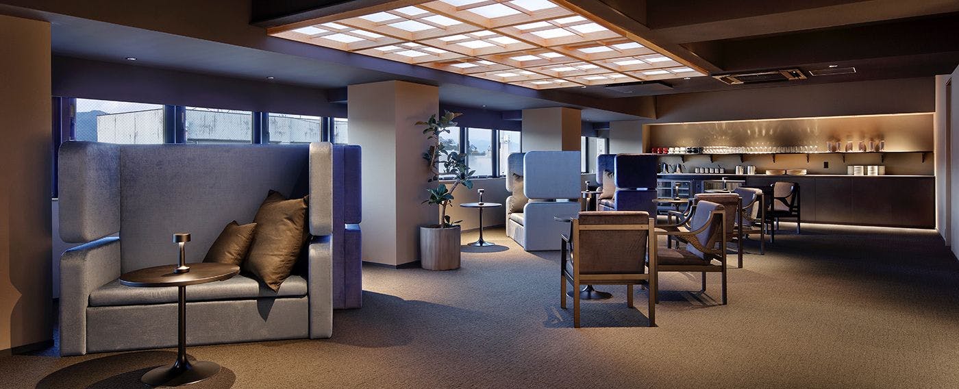 All Inclusive Lounge & Library