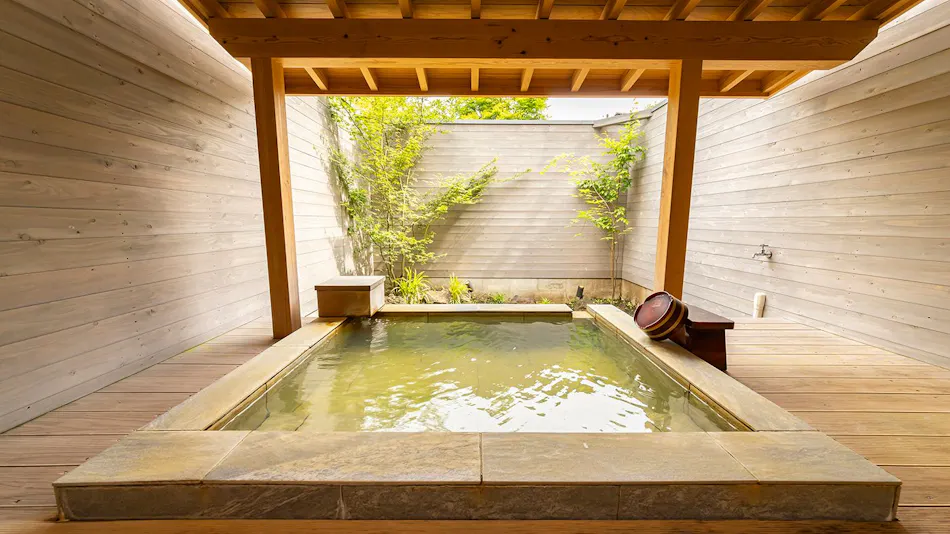 Reviving Mountains and Hometown: Aso Uchinomaki Onsen Sozankyo