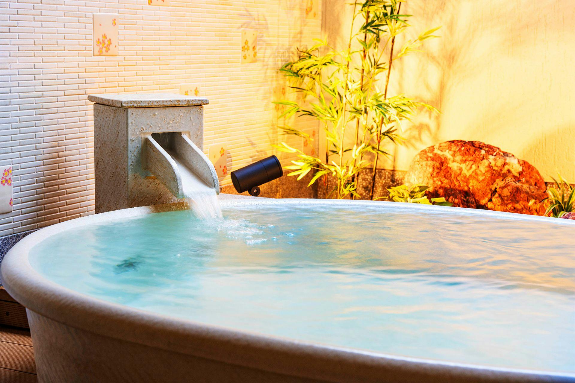 京都御室花伝抄の露天風呂