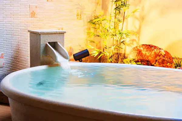 บ่อน้ำพุร้อนกลางแจ้งของ Kyoto Omuro Kadensho