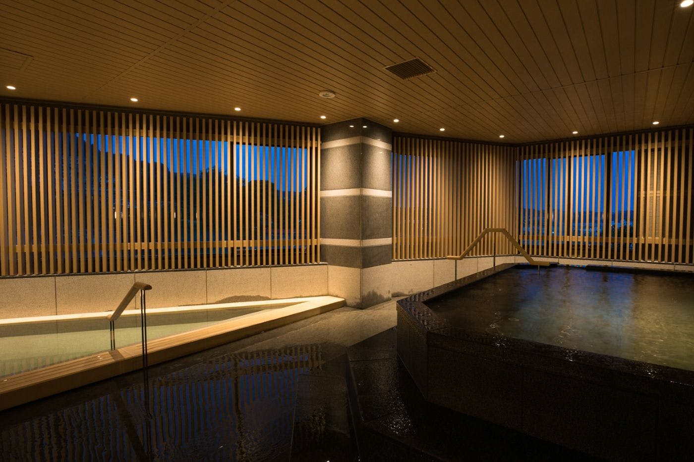 น้ำพุร้อนเรดอน