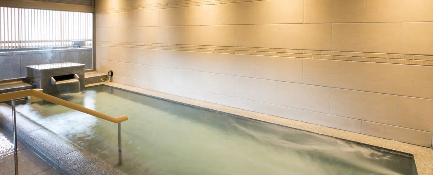 น้ำพุร้อนเรดอน