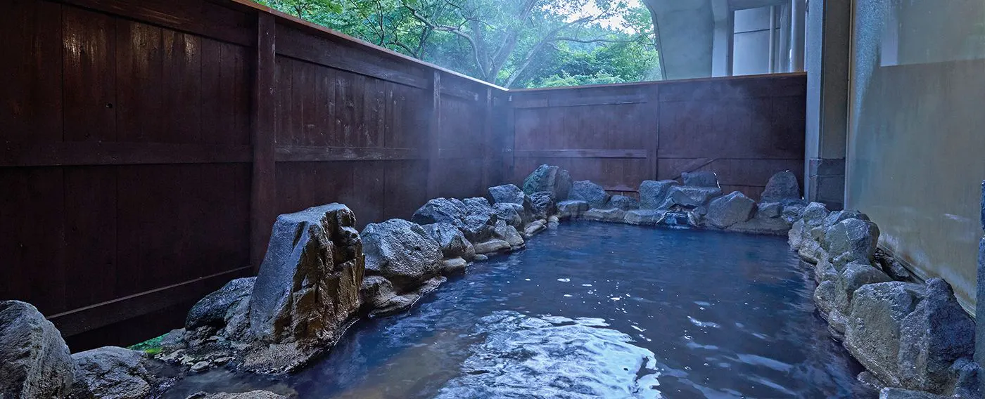 ออนเซ็นกลางแจ้ง