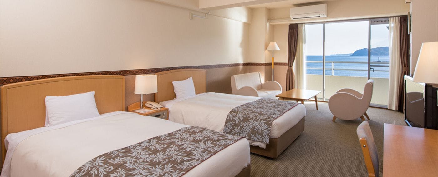 Wisterian Life Club Atami