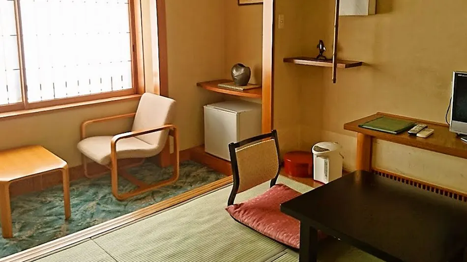 Tokiwokazaderu Yado Wakaba Ryokan