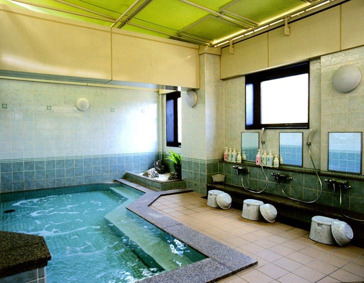 ห้องอาบน้ำสาธารณะ