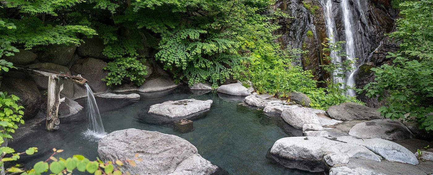 น้ำตกออนเซ็น (อาบน้ำรวม)