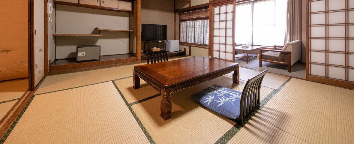 旅館ペア宿泊券】竹園旅館（フグ会席プラン）【5月・6月限定】