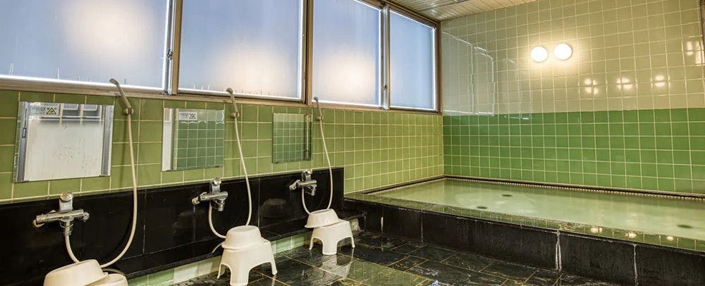 ห้องอาบน้ำสาธารณะ