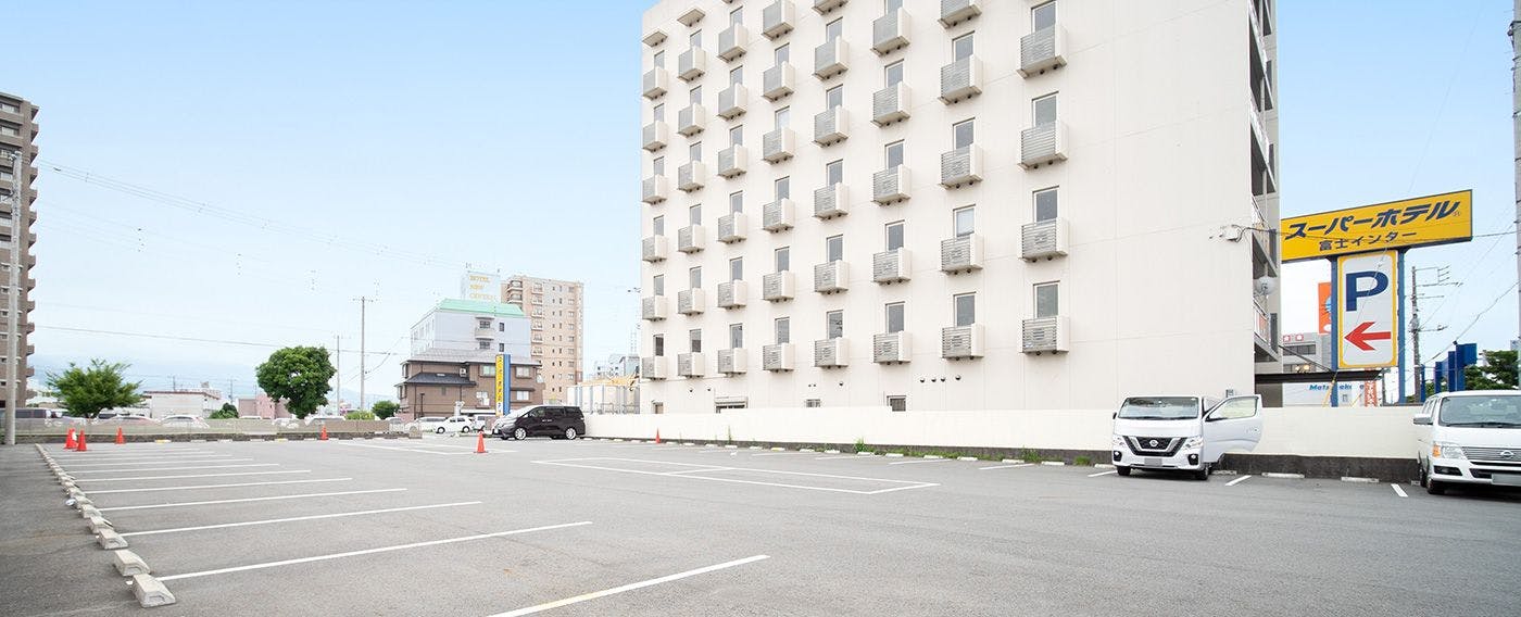 Tempat letak kereta percuma