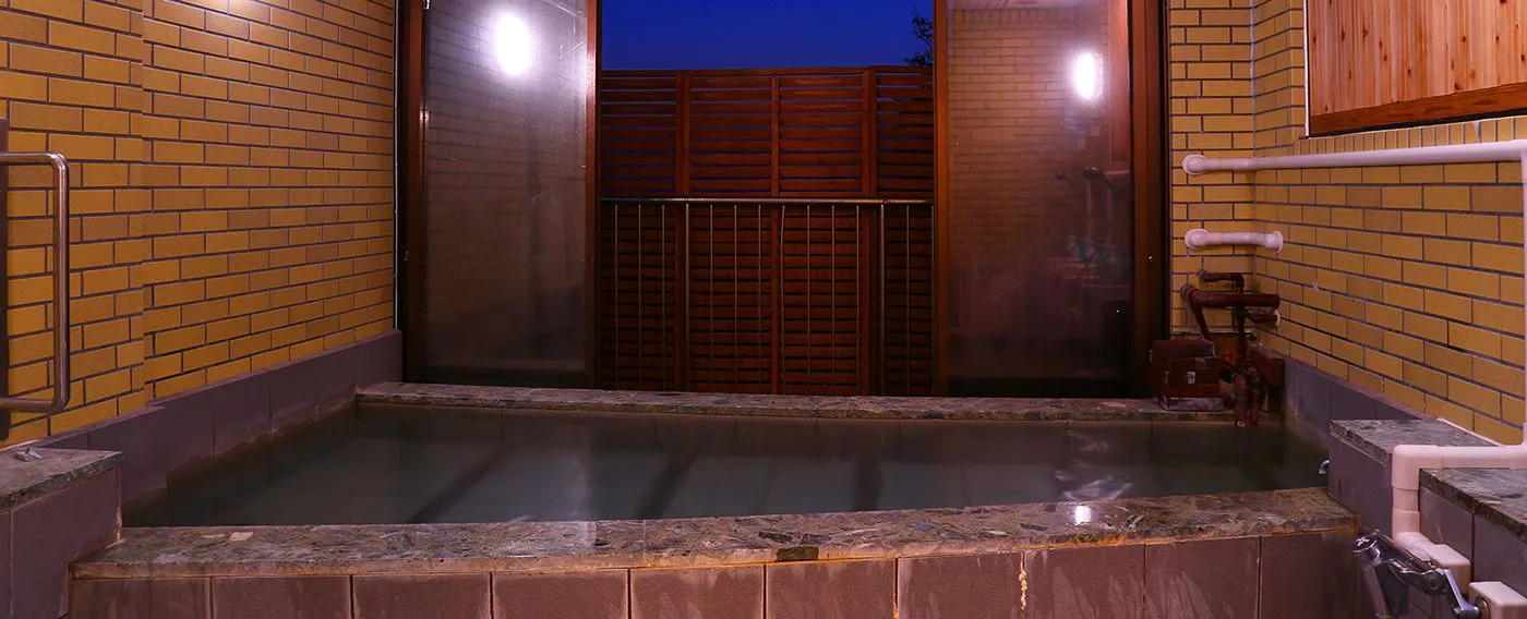 Mata air panas semula jadi