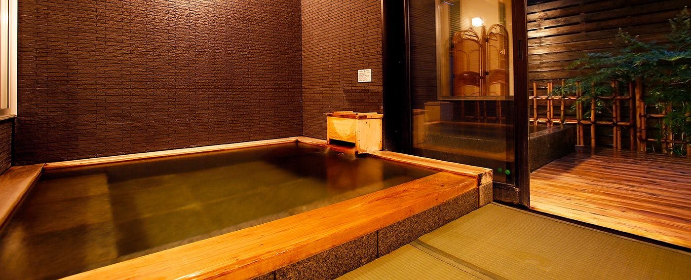 Kamar mandi terbuka pribadi