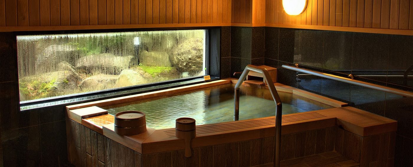 อ่างอาบน้ำในร่ม