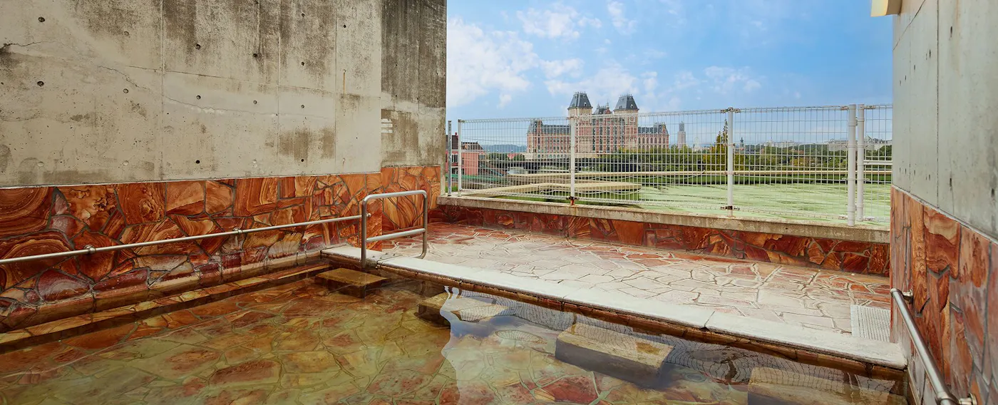 ออนเซ็นกลางแจ้งส่วนตัว