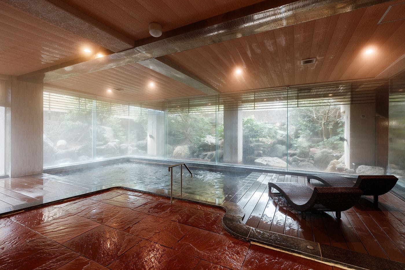 น้ำพุร้อนอาวาระ