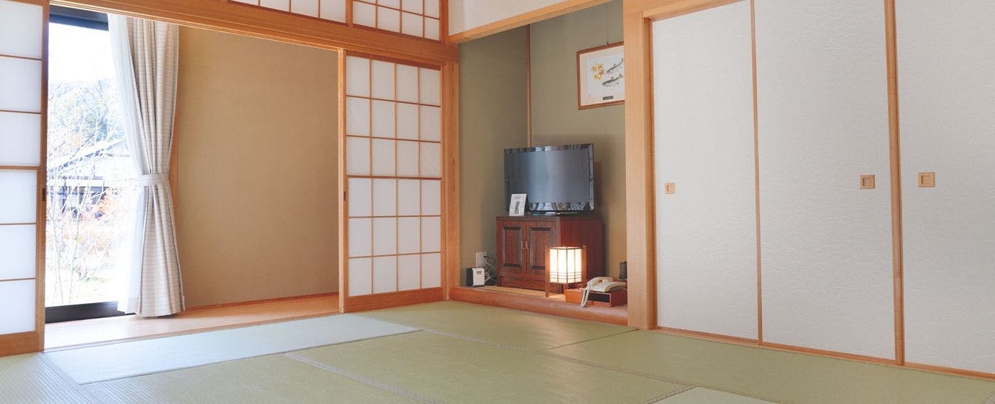 Shinshu Tatsuno Town Green Village Yokokawa Kayabuki no Yakata