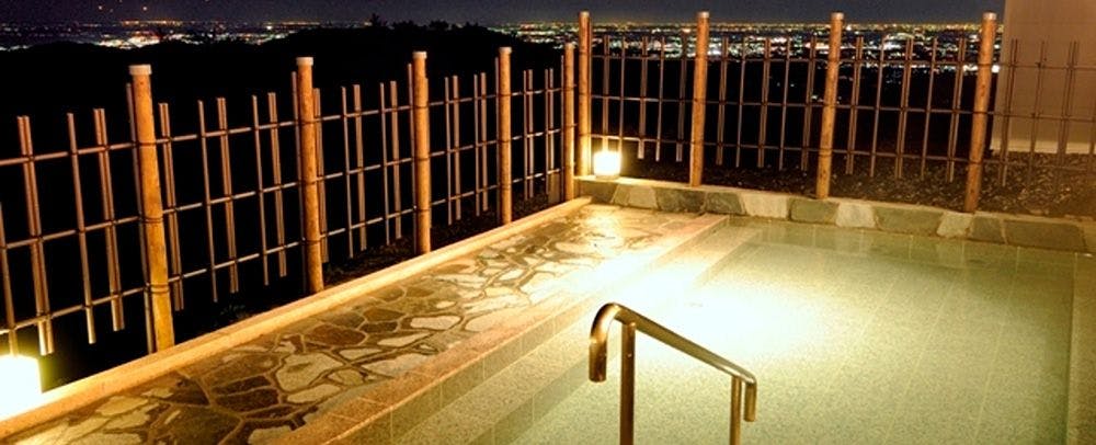 บ่อน้ำพุร้อนกลางแจ้ง