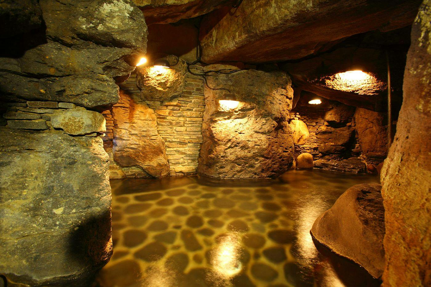 Hirayama Onsen Yama Fuchi no Yado Ikki Ikusou
