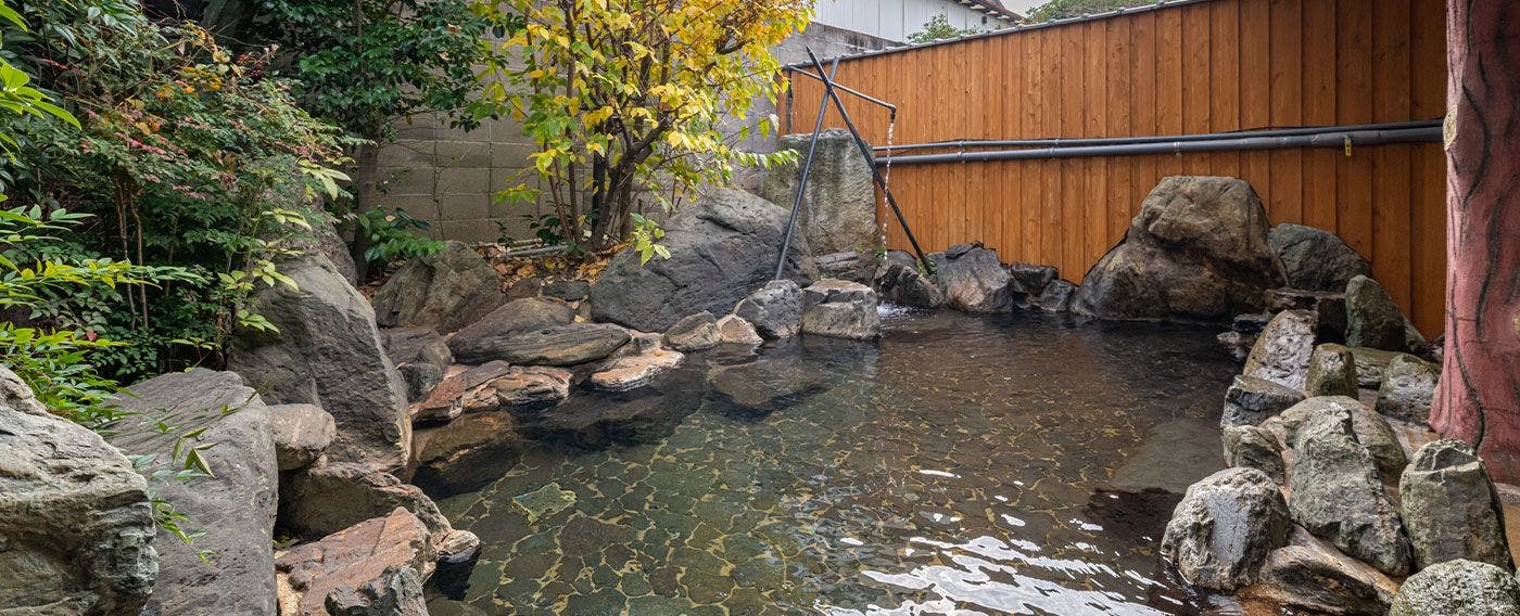 露天風呂(rotenburo)