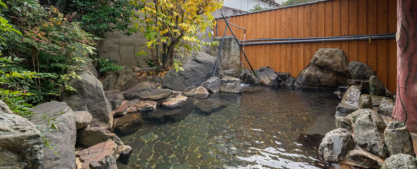 露天風呂(rotenburo)