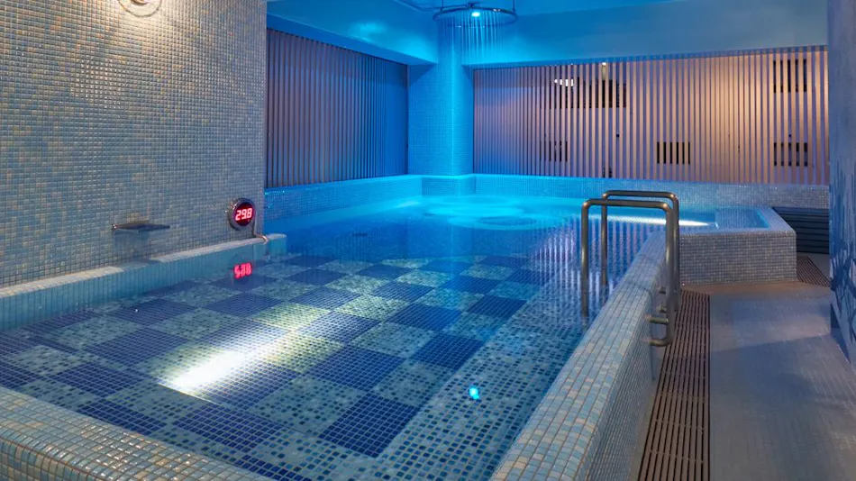 8HOTEL SHONAN FUJISAWA