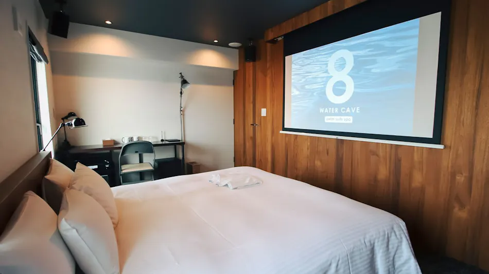 8HOTEL SHONAN FUJISAWA