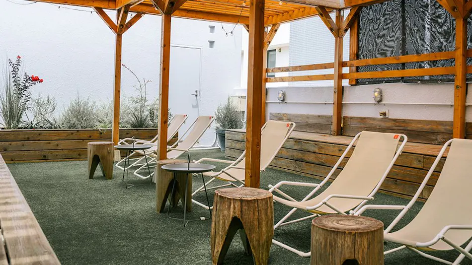 8HOTEL SHONAN FUJISAWA