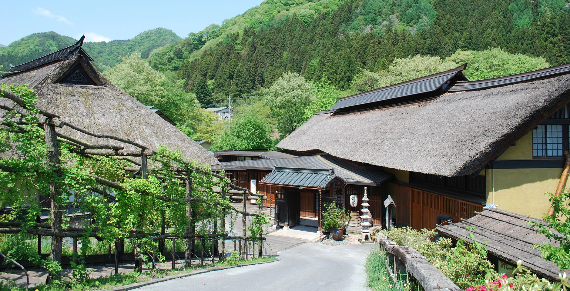 薬師 温泉 か やぶき の 郷